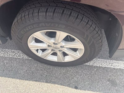 2011 Toyota Highlander SE