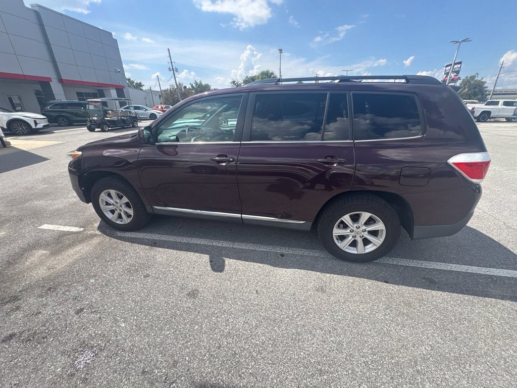 2011 Toyota Highlander SE