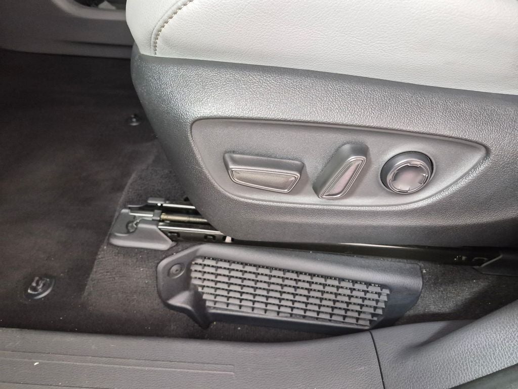 2024 Toyota Sienna Limited 7 Passenger