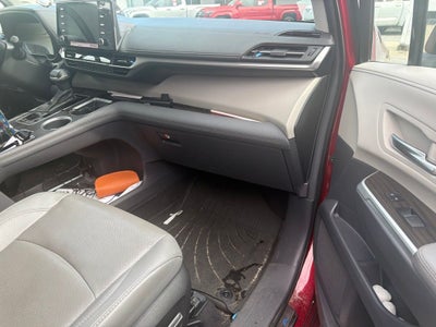 2024 Toyota Sienna Limited 7 Passenger