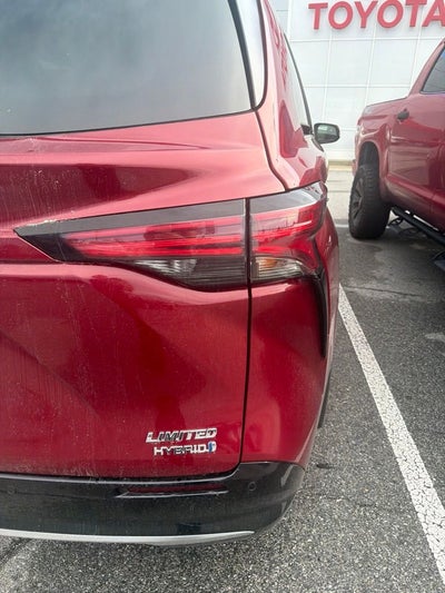 2024 Toyota Sienna Limited 7 Passenger