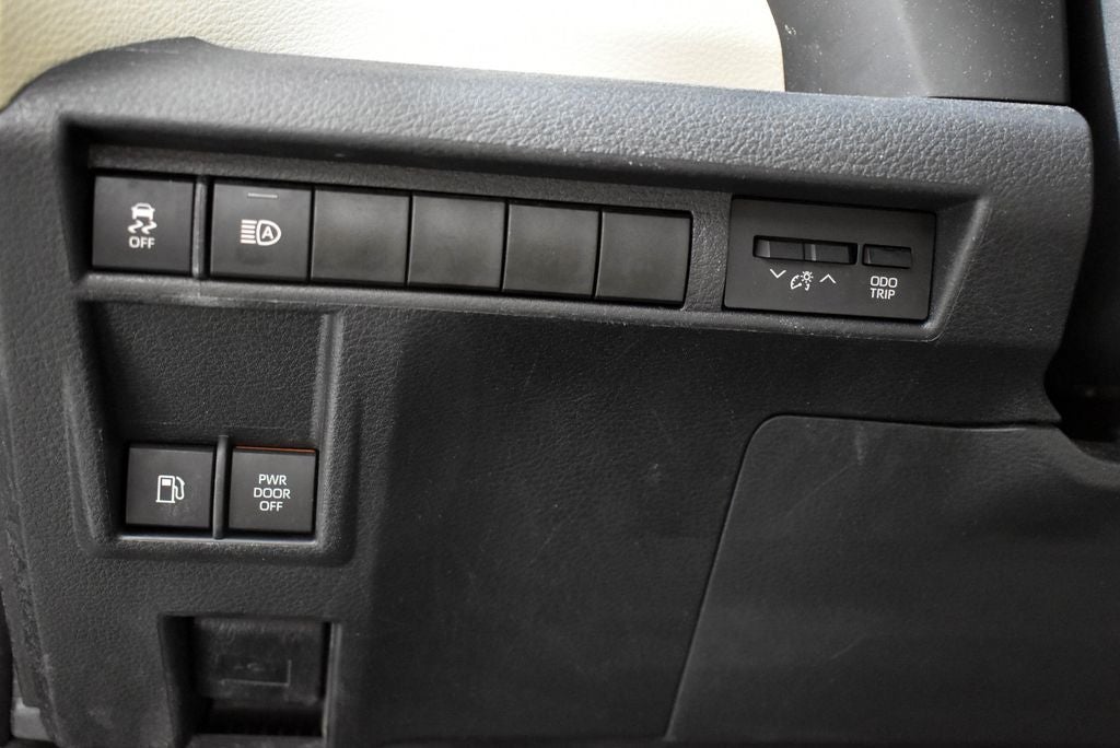 2021 Toyota SIENNA LIMITED Limited 7 Passenger