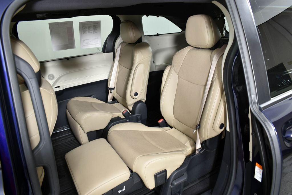 2021 Toyota SIENNA LIMITED Limited 7 Passenger
