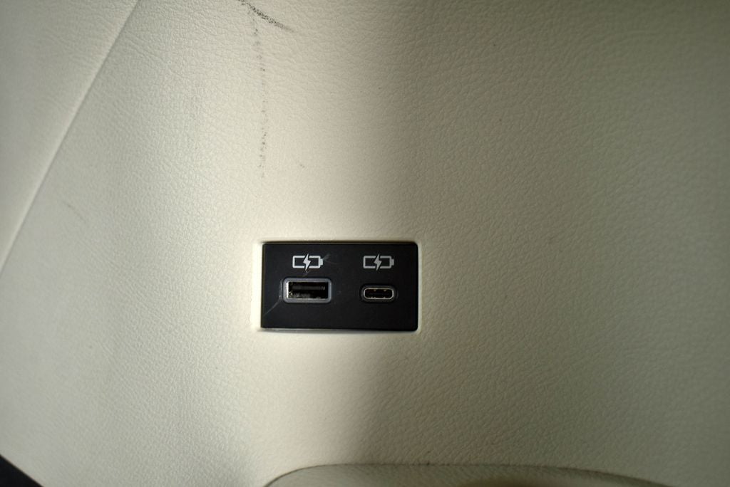 2021 Toyota SIENNA LIMITED Limited 7 Passenger