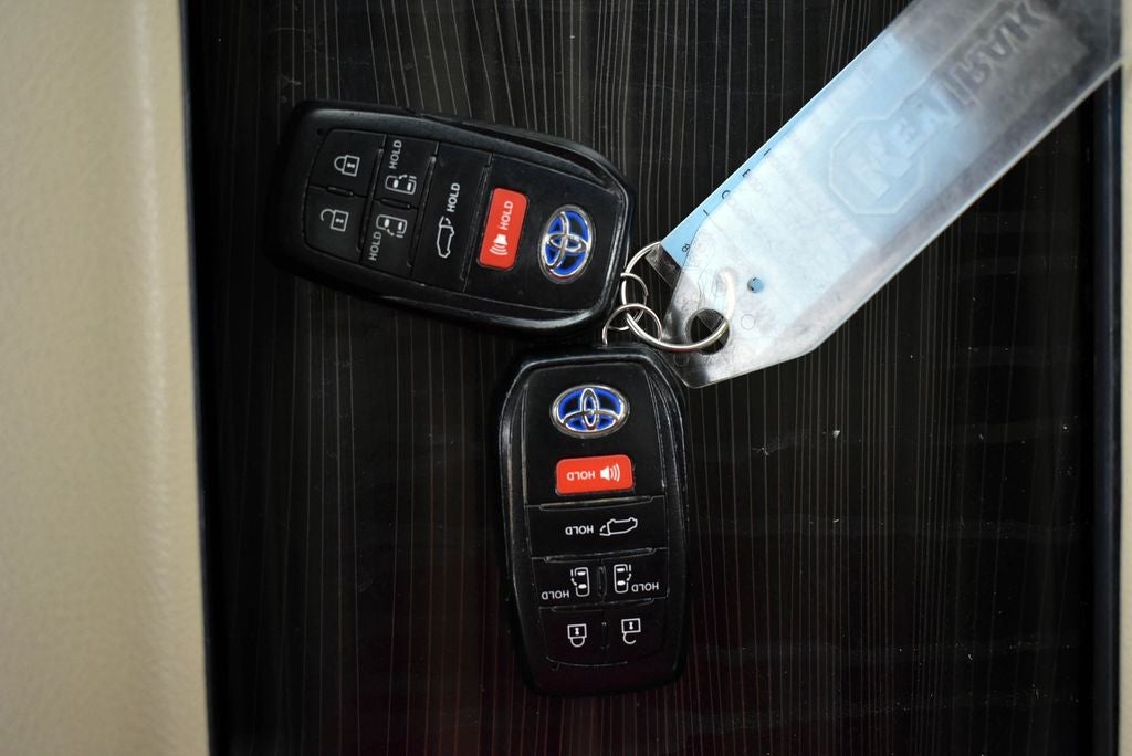 2021 Toyota SIENNA LIMITED Limited 7 Passenger