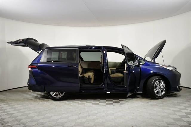 2021 Toyota SIENNA LIMITED Limited 7 Passenger