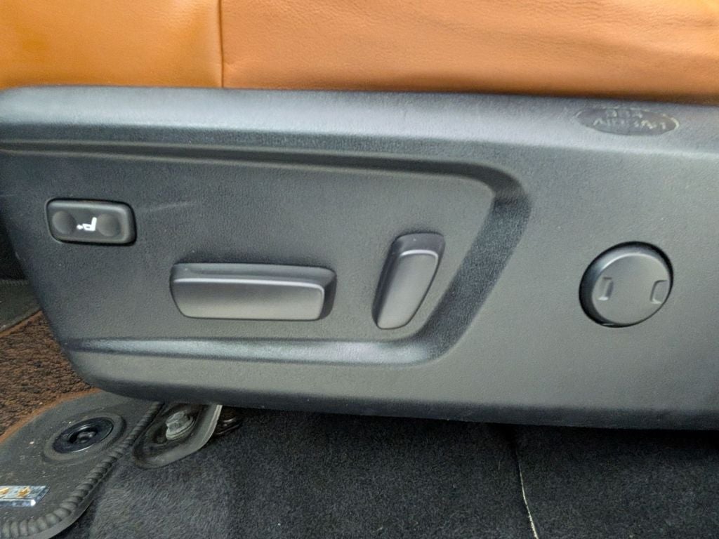 2019 Toyota TUNDRA 4X4 1794