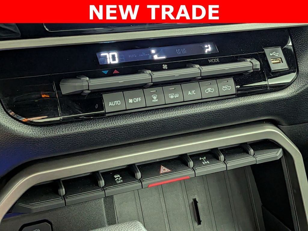 2025 Toyota TUNDRA 4X4 SR5