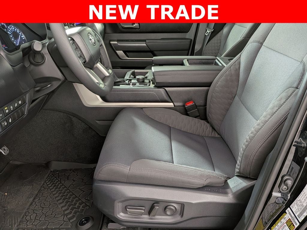 2025 Toyota TUNDRA 4X4 SR5
