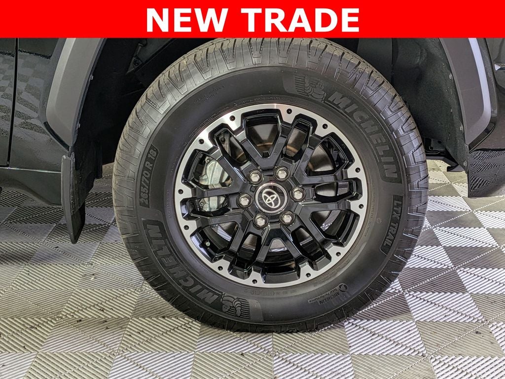 2025 Toyota TUNDRA 4X4 SR5