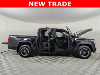 2025 Toyota TUNDRA 4X4 SR5