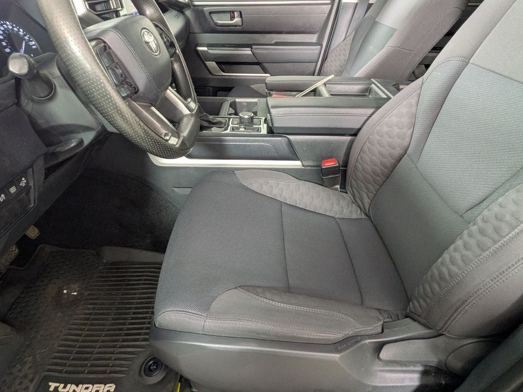2024 Toyota TUNDRA 4X4 SR5