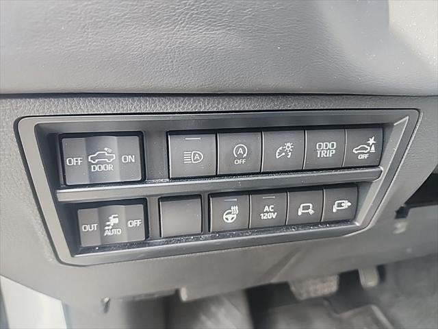 2023 Toyota TUNDRA 4X4 Platinum