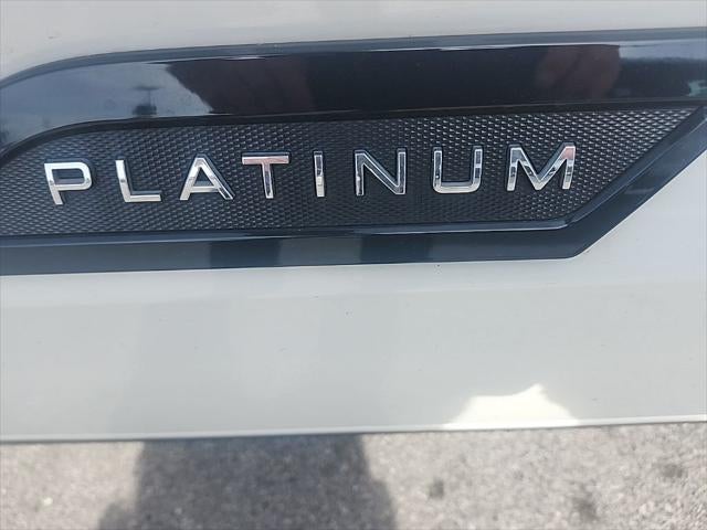 2023 Toyota TUNDRA 4X4 Platinum