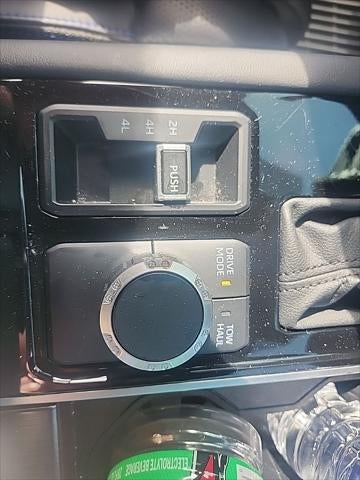 2023 Toyota TUNDRA 4X4 Platinum