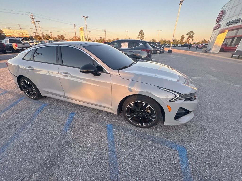 2022 Kia K5 GT-Line