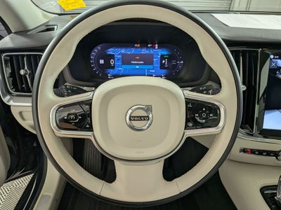 2024 Volvo S60 T8 Plus Dark Theme