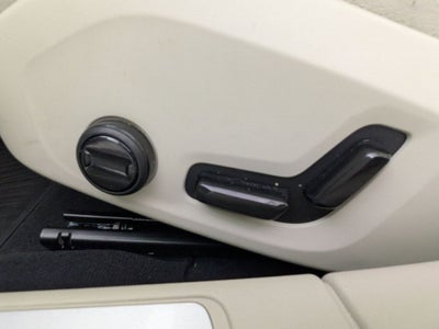 2024 Volvo S60 T8 Plus Dark Theme