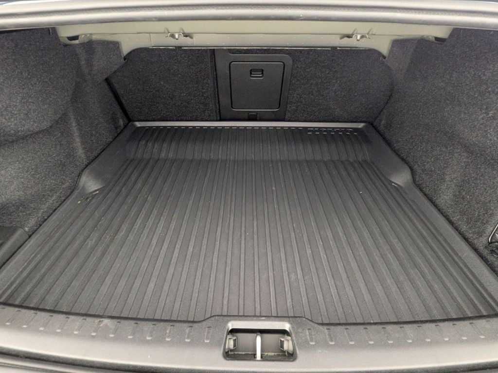 2024 Volvo S60 T8 Plus Dark Theme