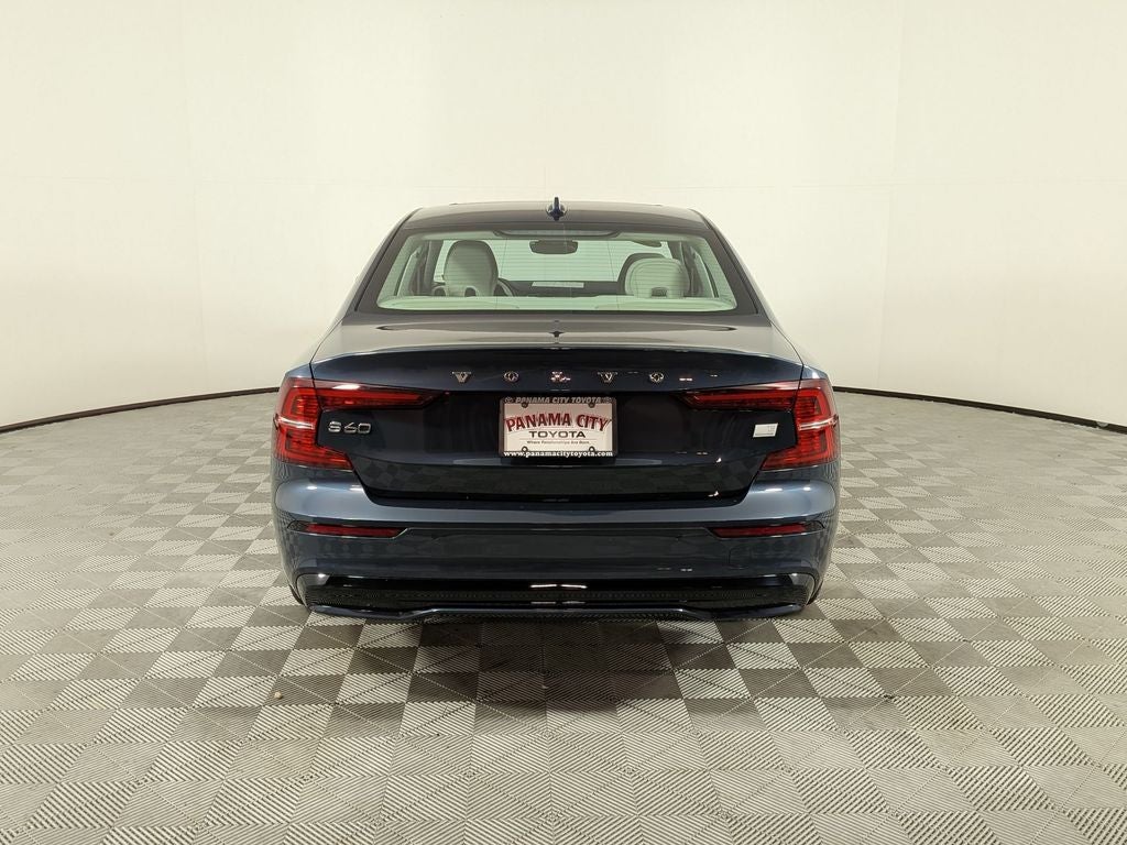 2024 Volvo S60 T8 Plus Dark Theme