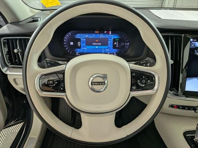 2024 Volvo S60 T8 Plus Dark Theme
