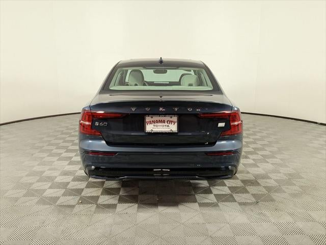 2024 Volvo S60 T8 Plus Dark Theme