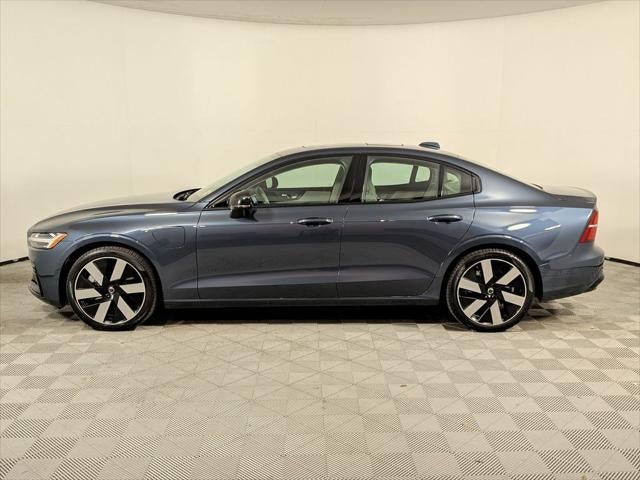 2024 Volvo S60 T8 Plus Dark Theme