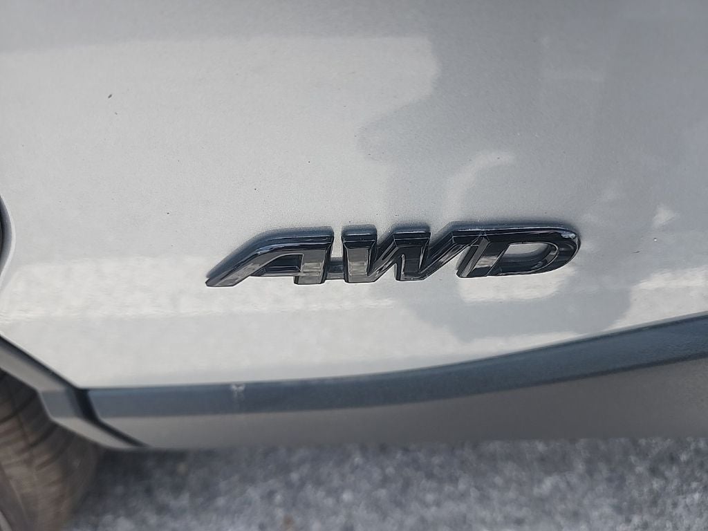 2024 Toyota Corolla Cross Hybrid SE