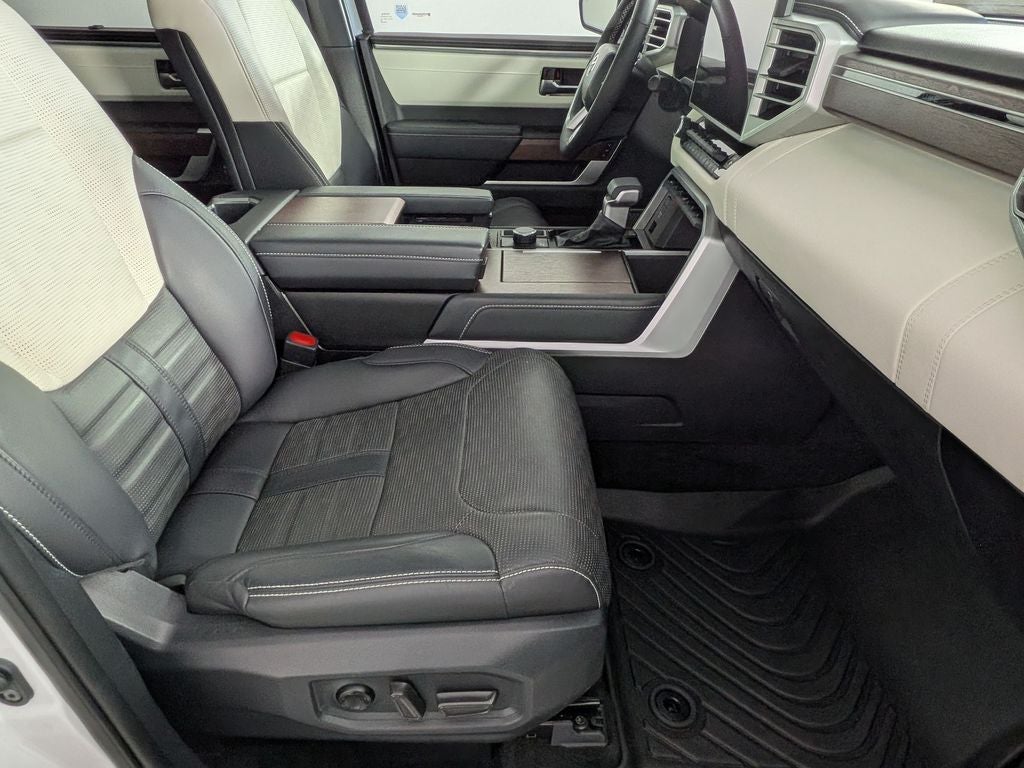 2025 Toyota SEQUOIA 4WD Capstone