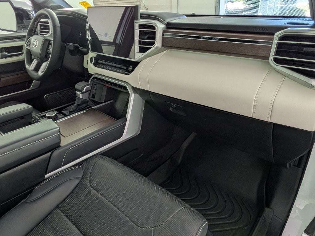 2025 Toyota SEQUOIA 4WD Capstone