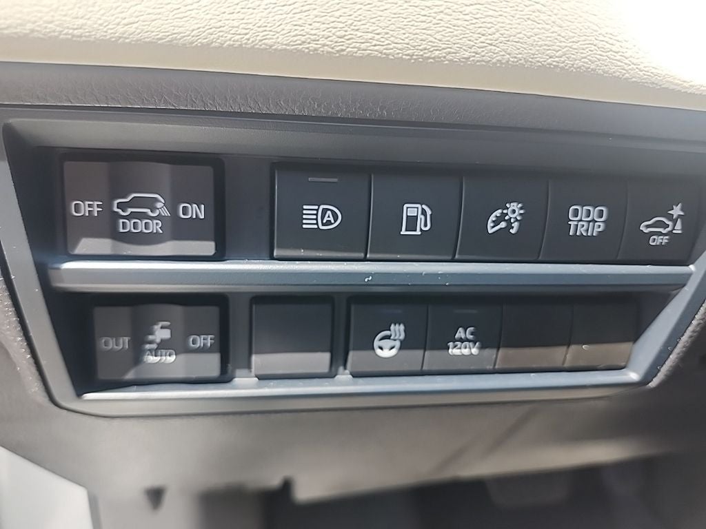 2025 Toyota Sequoia Capstone