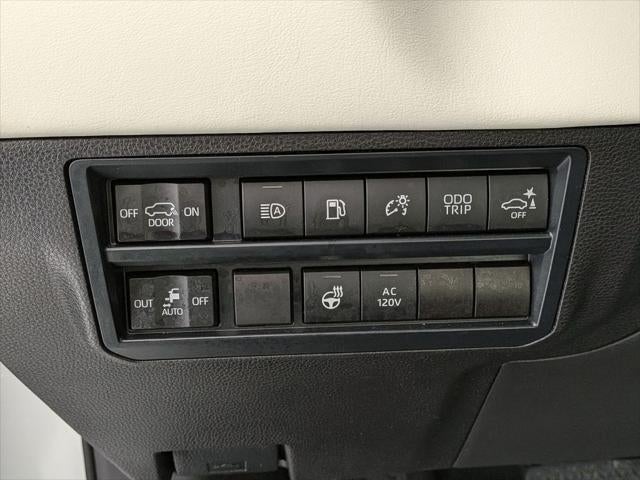 2025 Toyota SEQUOIA 4WD Capstone