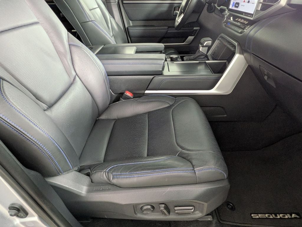 2024 Toyota SEQUOIA 4WD Platinum