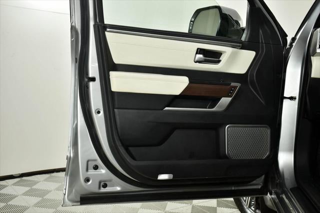 2024 Toyota SEQUOIA 4WD Capstone