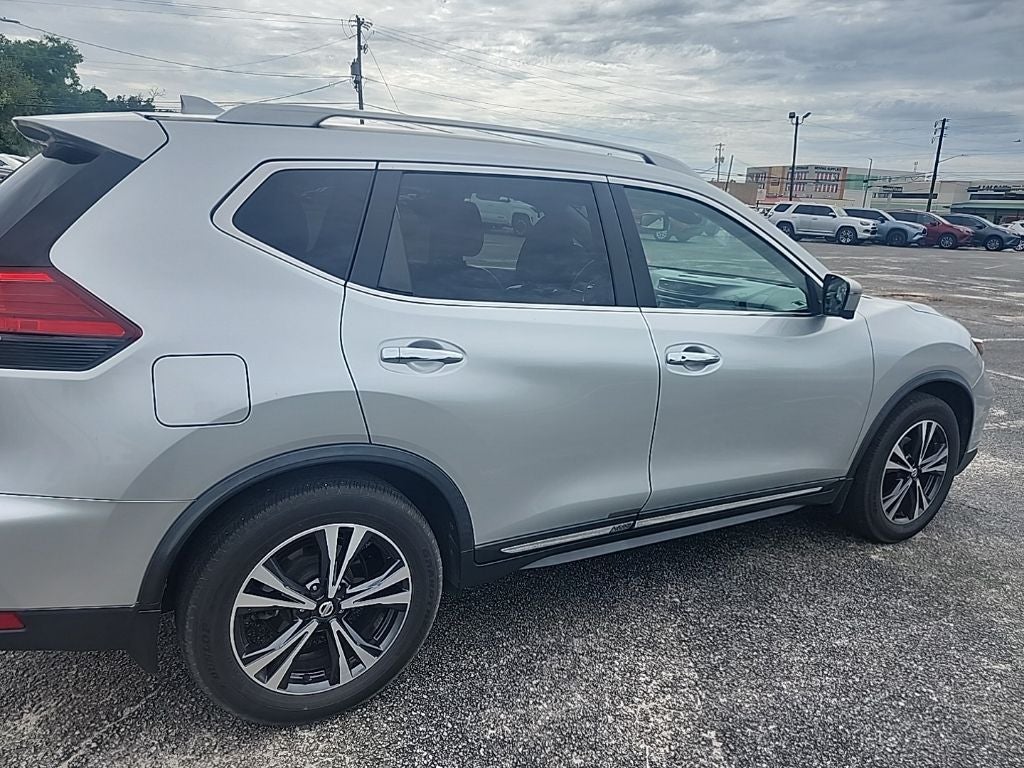 2017 Nissan Rogue SL