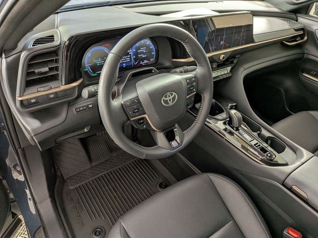2025 Toyota CROWN Limited