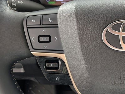 2025 Toyota CROWN Limited