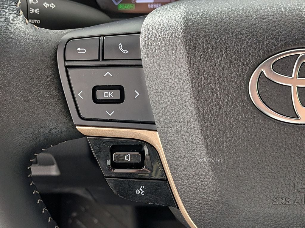2025 Toyota CROWN Limited