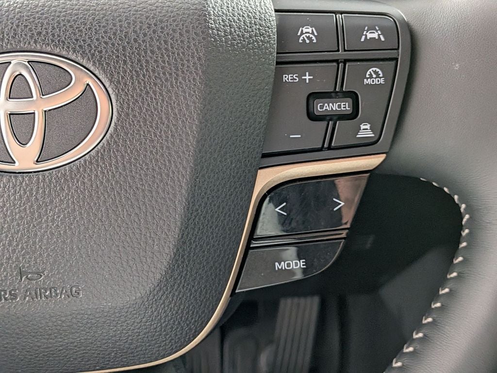 2025 Toyota CROWN Limited