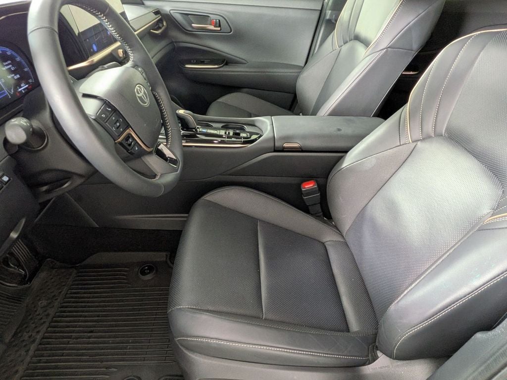 2025 Toyota CROWN Limited