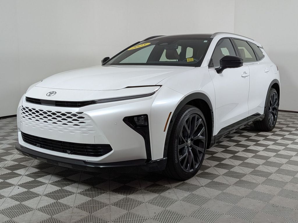 2025 Toyota CROWN SIGNIA Limited