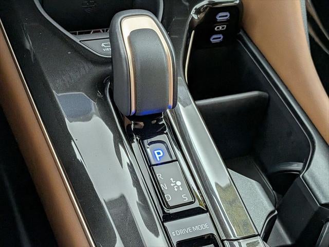 2025 Toyota CROWN SIGNIA Limited