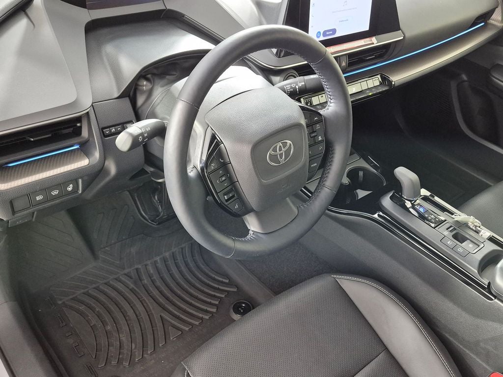 2025 Toyota Prius XLE