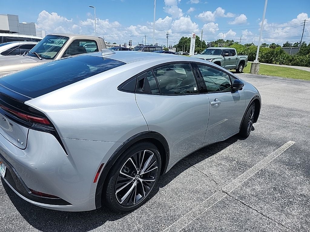2025 Toyota Prius XLE