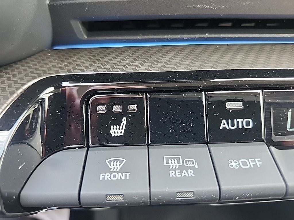 2025 Toyota Prius XLE