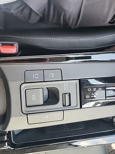 2025 Toyota Prius XLE