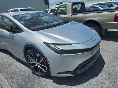 2025 Toyota Prius XLE