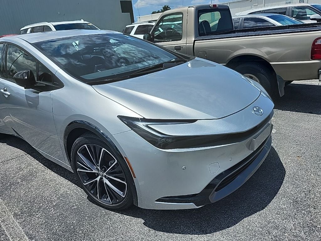 2025 Toyota Prius XLE