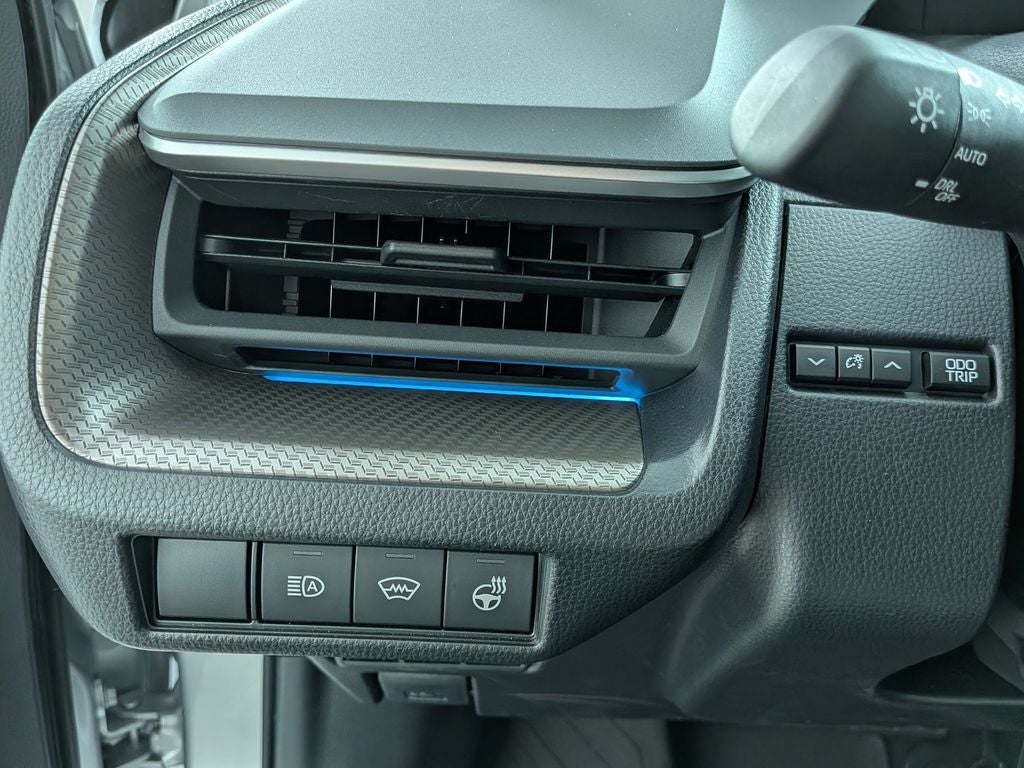 2025 Toyota Prius XLE