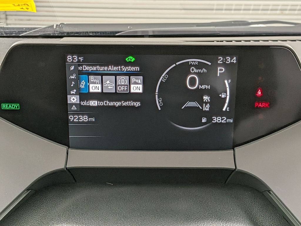2025 Toyota Prius XLE